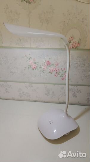 Лампа настольная