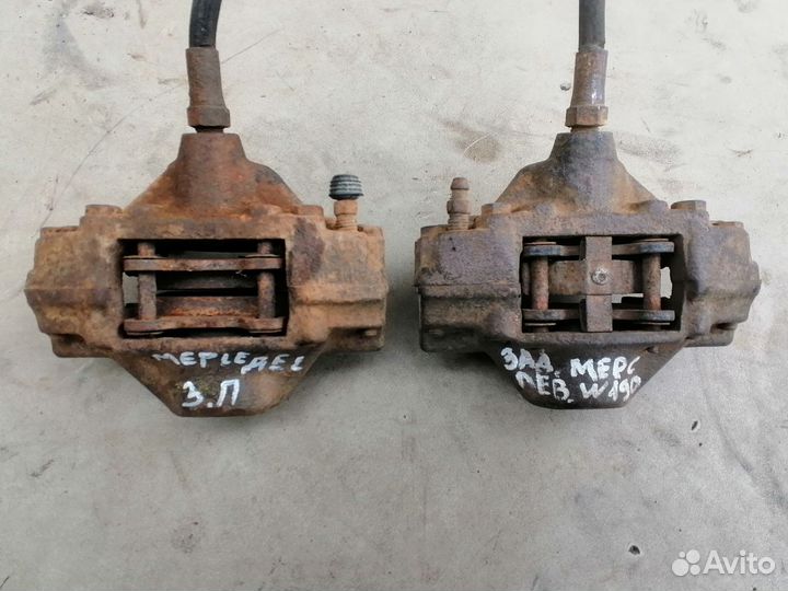 Суппорт тормозной задний Mercedes Benz 190 W201