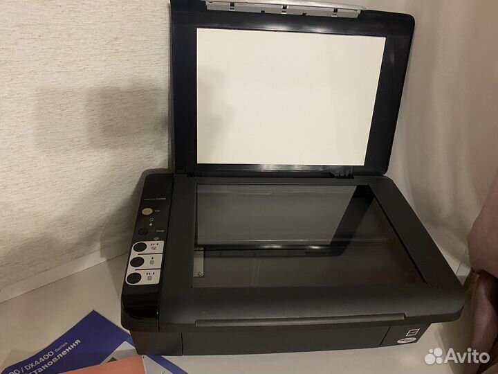 Цветной струйный мфу Epson CX4300 с документами