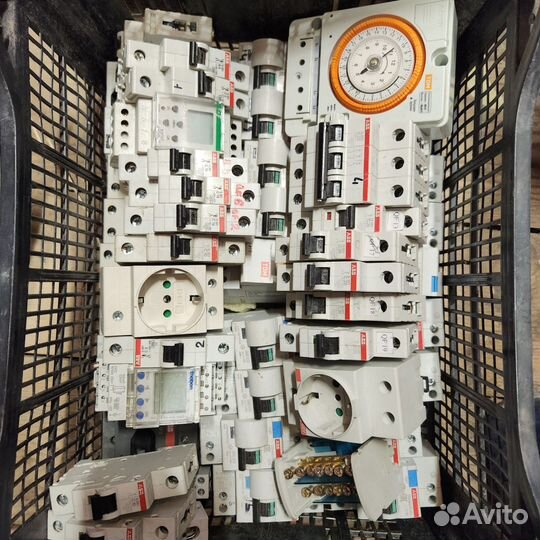 Автомат, диф. автомат авв