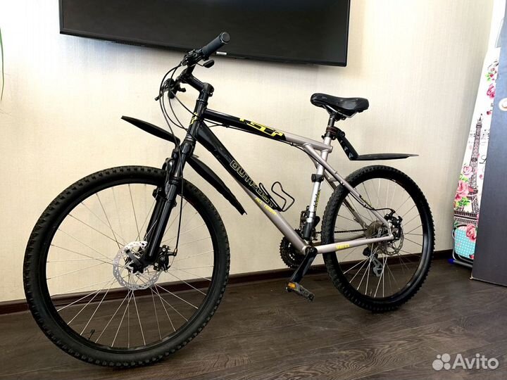 Gt outpost 6061 mountain bike on sale