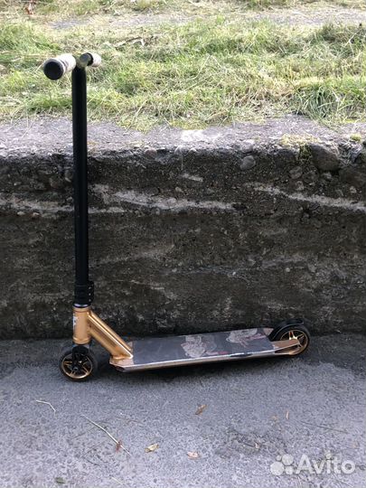 Трюковой самокат