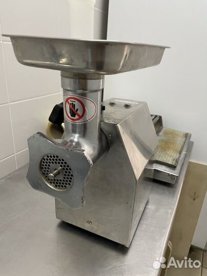 Мясорубка электрическая