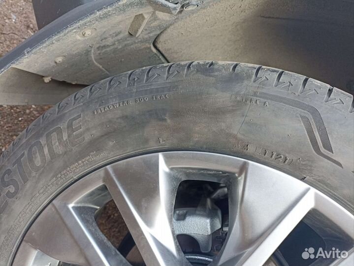 Bridgestone Alenza 001 235/55 R19 101V