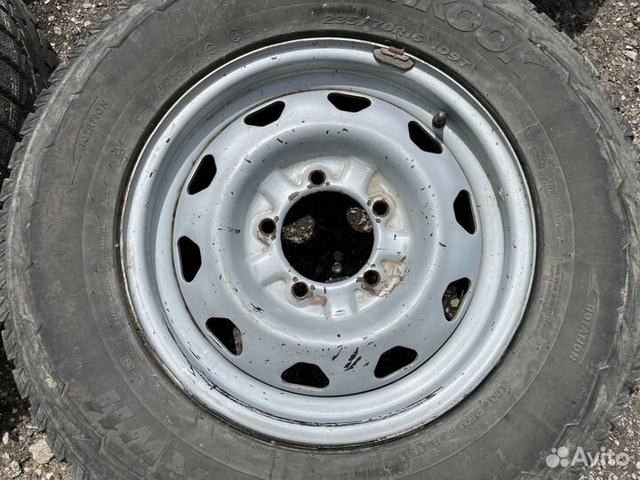 Зима Hankook 235/70 R16 + Диски УАЗ 5x139.7 D108