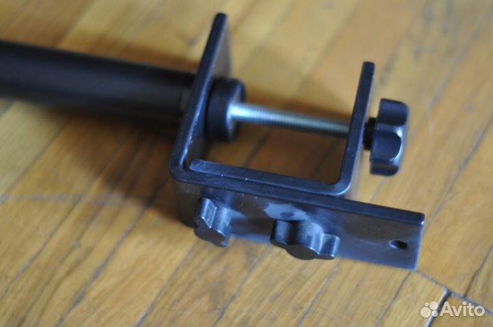 Штатив настольный на струбцине для камеры или свет