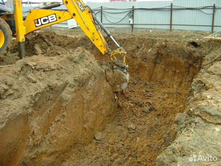 Земля для поднятия цоколя и перегной куриный.Доста