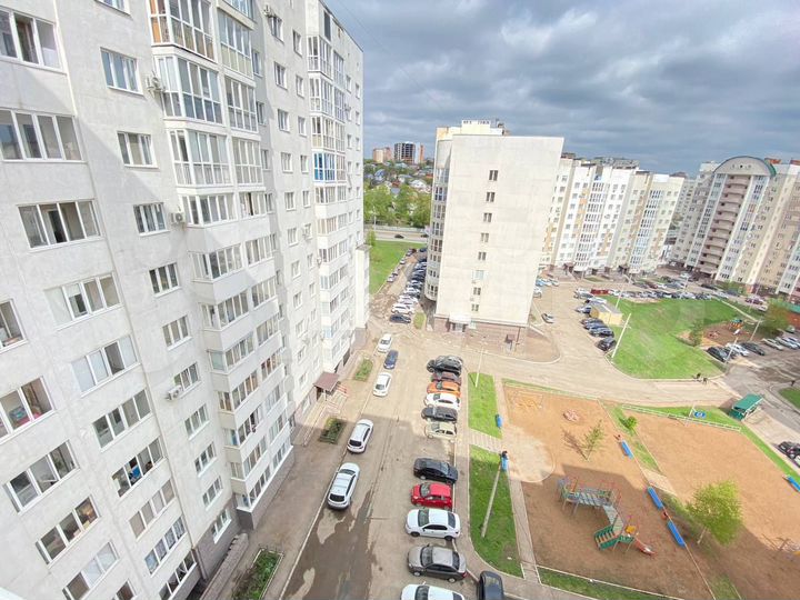 2-к. квартира, 58 м², 9/10 эт.