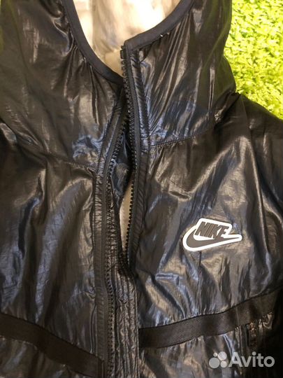 Пуховик Nike windrunner