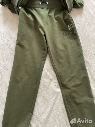 Спортивный костюм