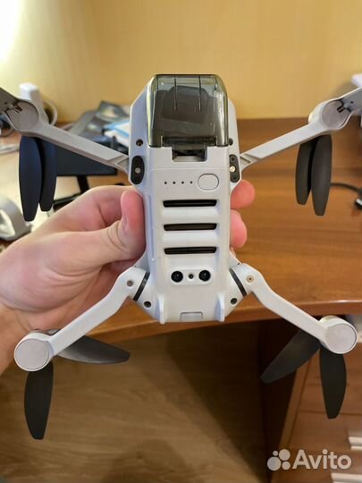 Квадрокоптер dji mini se fly more combo