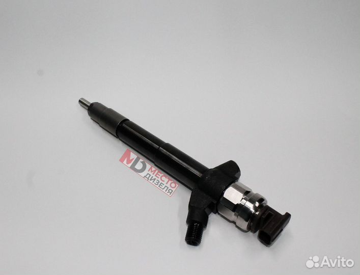 Форсунка топливная Denso 1465A054