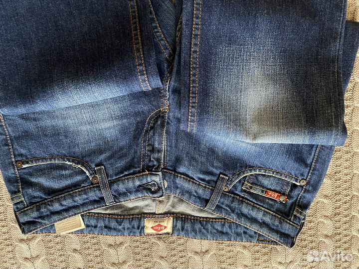 Джинсы женские