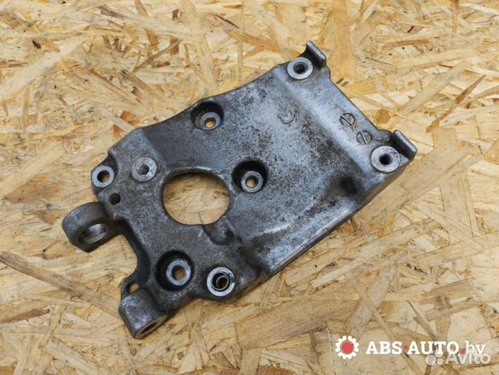 Кронштейн компрессора кондиционера Volvo S40 2