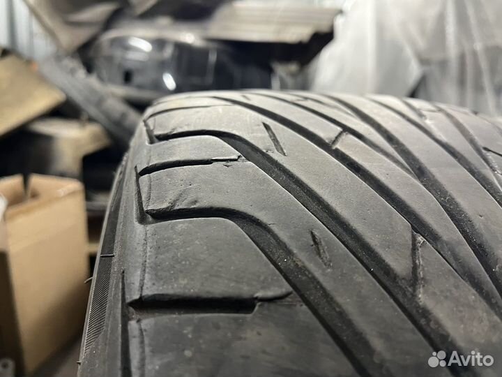 Triangle TR968 235/35 R19