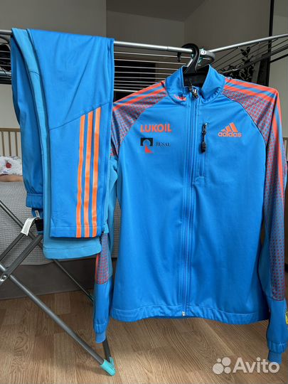 Лыжный разминочный костюм