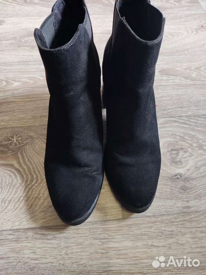 Ботинки замшевые