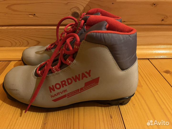 Лыжные ботинки 38 размер