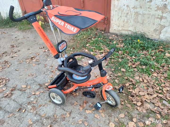 Детский трёхколёсный велосипед с ручкой