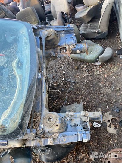 Передняя часть кузова Ford Focus 2