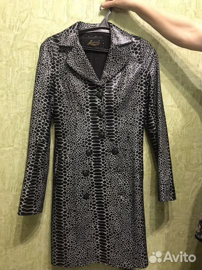 Кожаный плащ