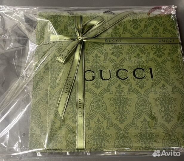 Шелковый платок Gucci 