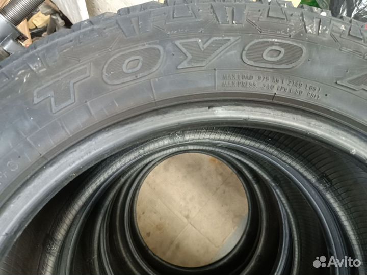 Toyo Open Country A/T 235/60 R18