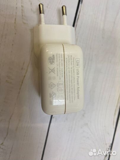 Блок питания Apple 12W USB A1401 5.2V 2.4А