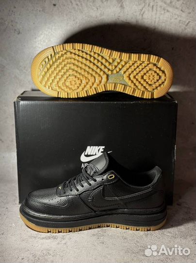 Кроссовки Nike Air Force 1 LUX Sneaker Top