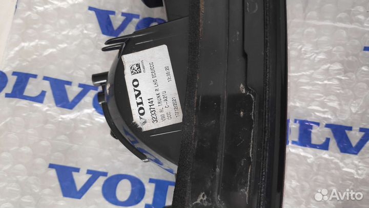 Фонарь задний на крышку багажника volvo v90