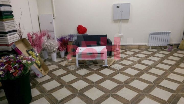 С арендатором Магазин цветов 180,7 кв.м