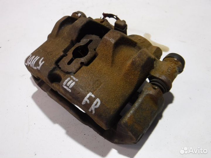 Суппорт передний левый Iveco Daily III