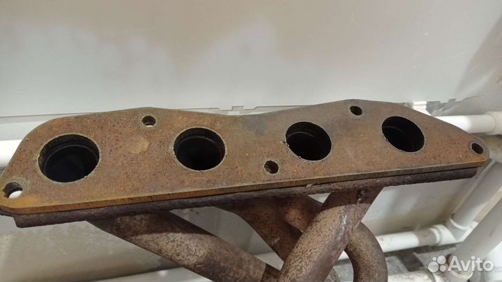 Фланец выпускного коллектора Mitsubishi Colt