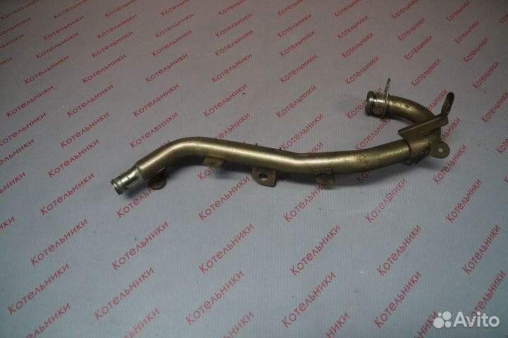 Nissan 21022-8H301 Патрубок системы охлаждения