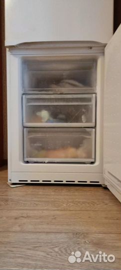 Холодильник bosh KGV 33V25/02