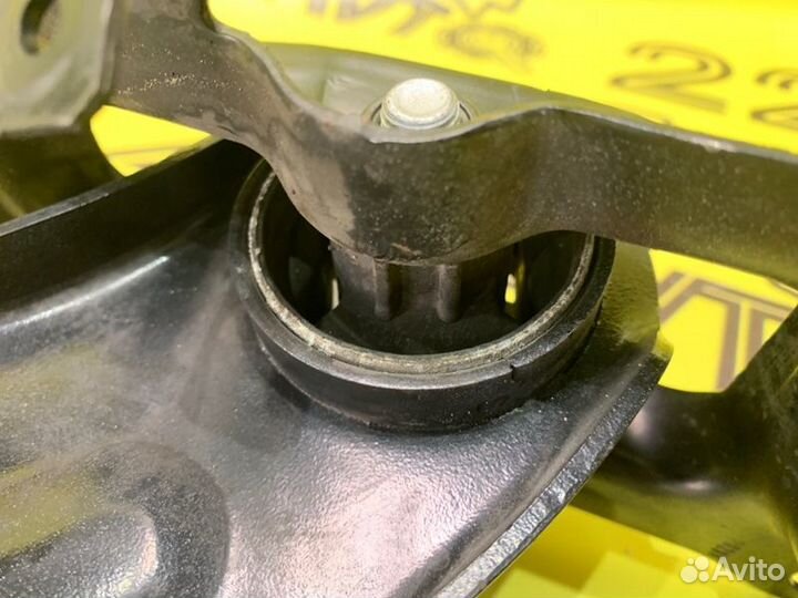 Рычаг продольный задний левый Volkswagen Tiguan