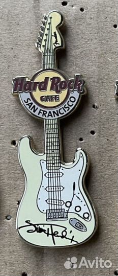 Значок hard rock cafe