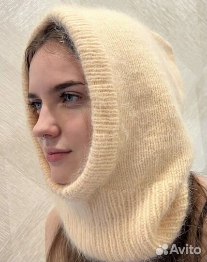 Шапка женская вязаная ручная работа
