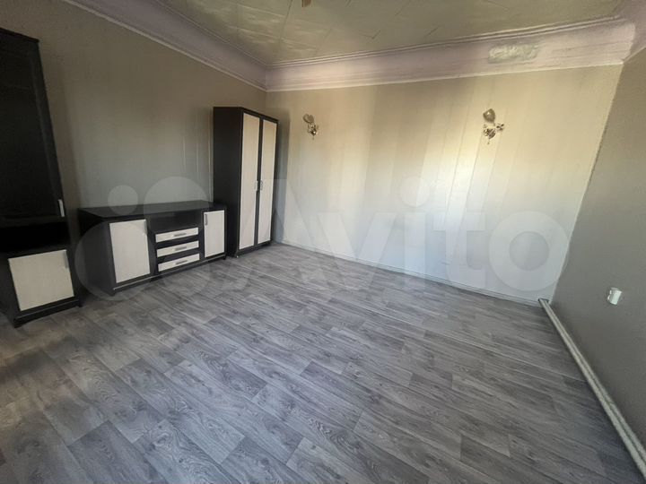 Дом 30 м² на участке 1 сот.