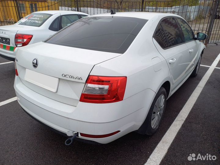 Skoda Octavia 1.4 AMT, 2018, битый, 104 114 км