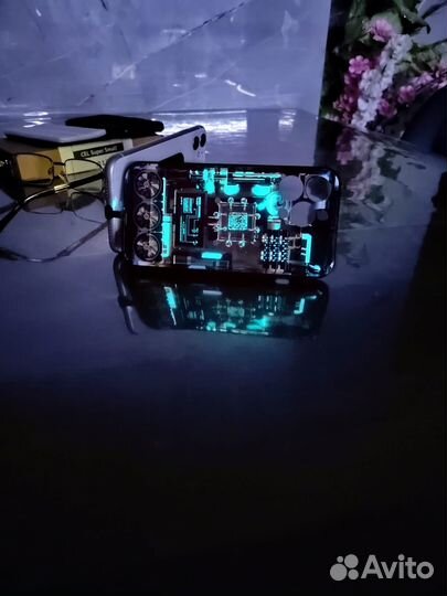 Светящийся чехол для iPhone 13