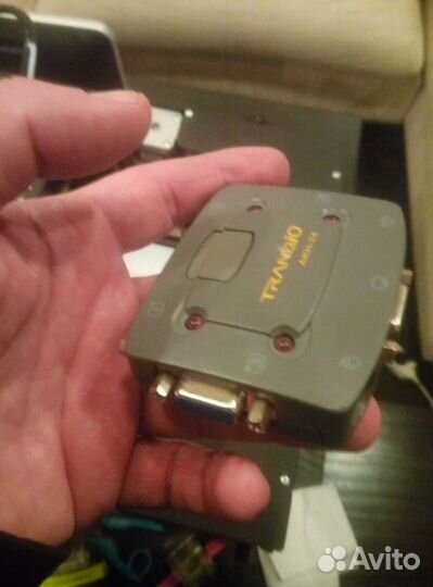 Разветвитель switch 4 компьютера на 1 монитор