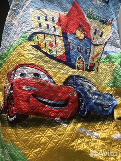 Покрывало на детскую или подростковую кровать