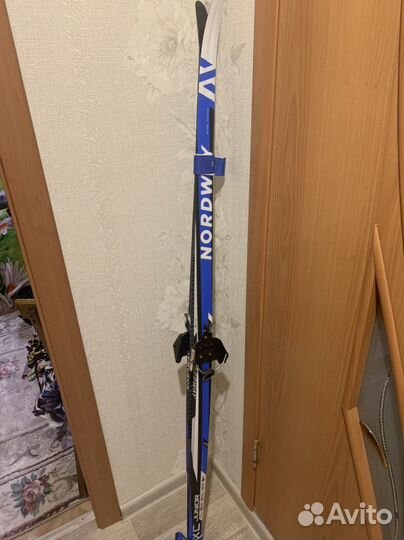 Беговые лыжи и ботинки