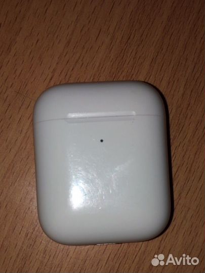 Продаю apple airpods 2