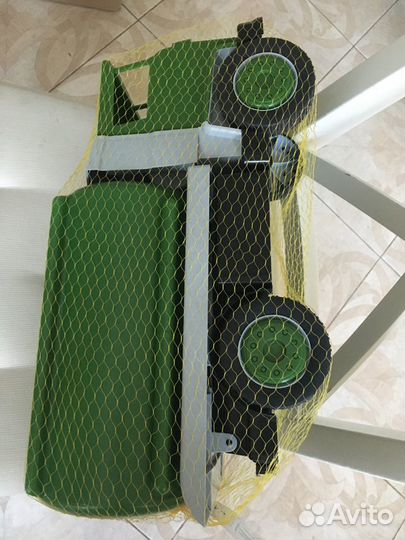 Машинки, конструкторы