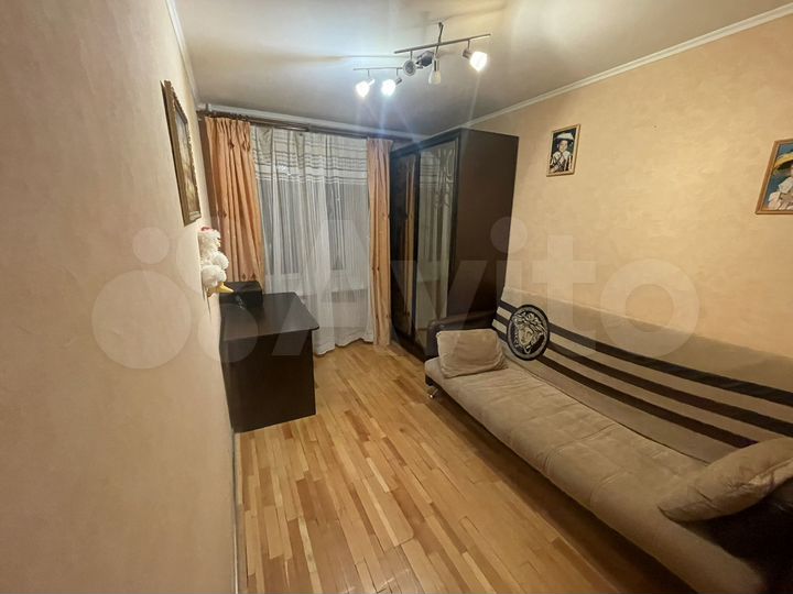 2-к. квартира, 43 м², 3/9 эт.