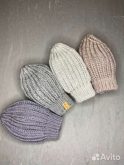 Берет вязаный