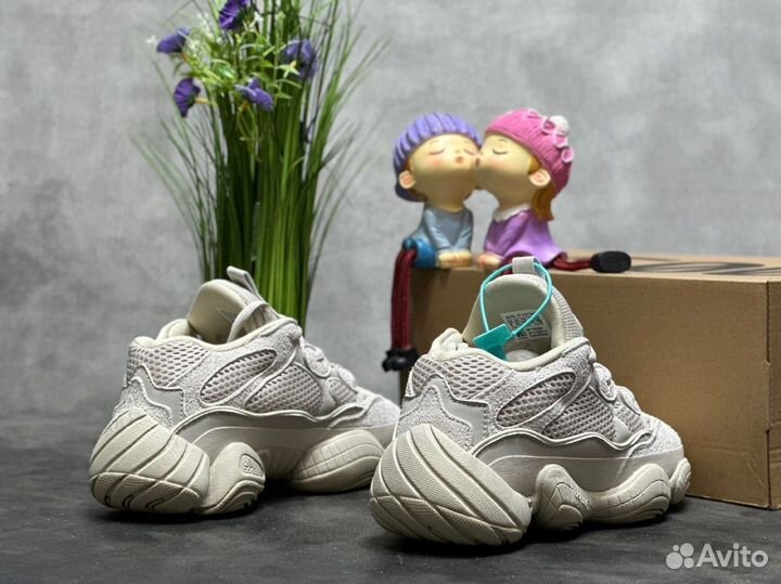 Кроссовки женские Adidas Yeezy 500