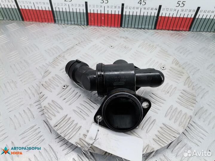 Корпус термостата Audi A4 B6 2005 06D121111G